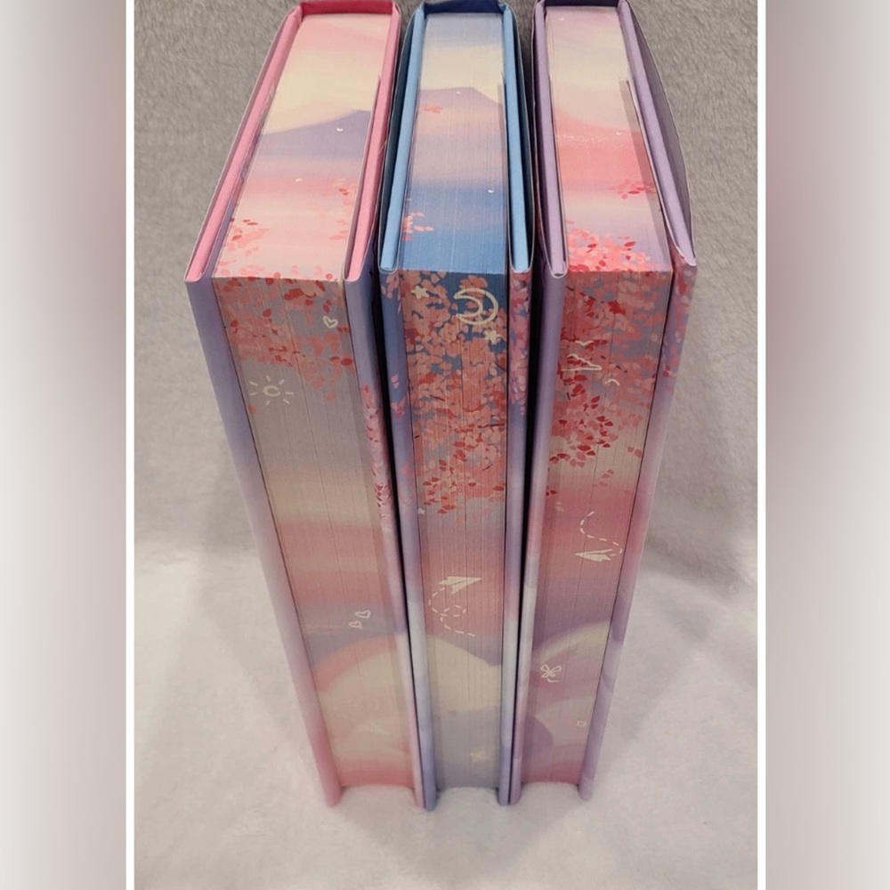 FAIRYLOOT signed edition To All The Boys I’ve Loved Before - Picture 5 of 6